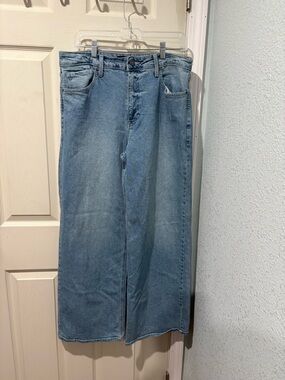Pool House New York Light Wash Jeans - Size 34